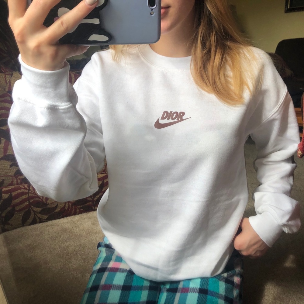 nwt white brown nike dior crewneck